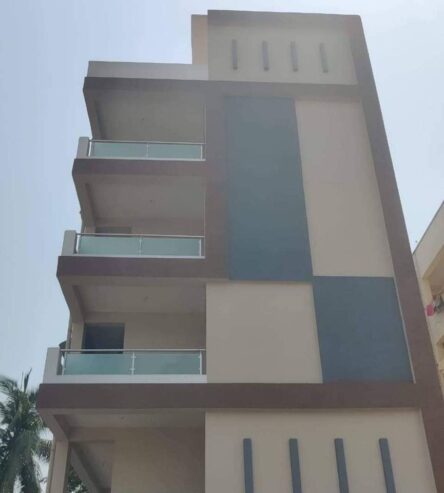 LUXURIOUS 2BHK FLAT FOR SALE AT GAJUWAKA, Visahkapatnam – 45 lakhs