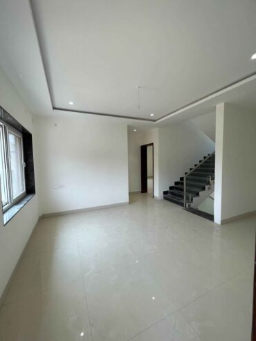 5 Beds 6 Baths – House ₹25,000,000(256Yard) @ Secunderabad – 2.5 Crores