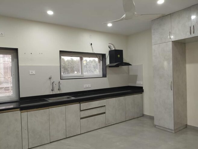 3bhk semi furnished flat available in kondapur – 40k per month