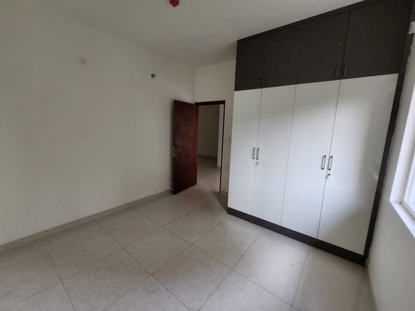 2BHK semi-furnished Flat for Rent – 52k per month