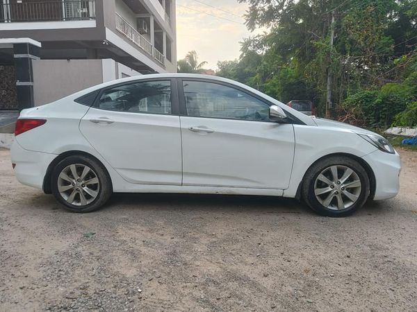 Hyundai Verna fluidic for Sale @ Hyderabad – 3.2 lakhs