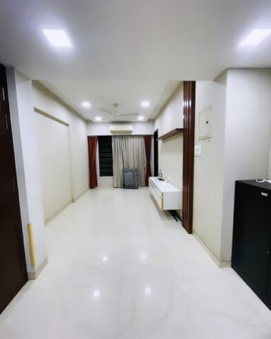 Fully furnished 3BHK flat for Rent @ Worli, Mumbai – 51k per month