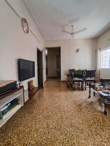 Spacious 3bhk for rent @ Bandra, Mumbai – 1.3 lakhs per month