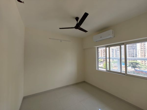 2bhk Flat available for Rent @ Malad, Mumbai