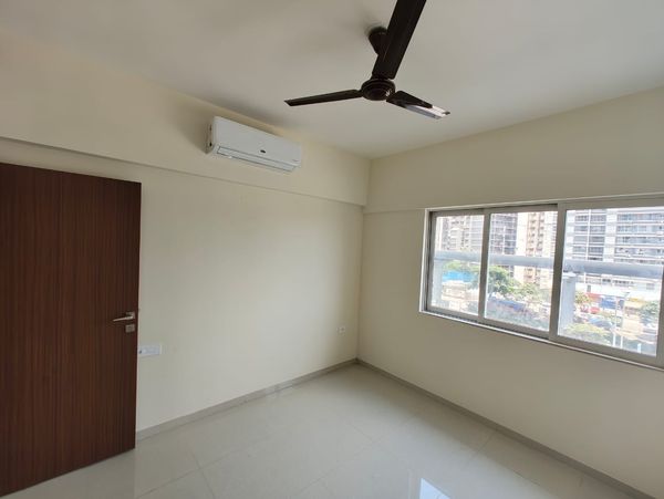 2bhk Flat available for Rent @ Malad, Mumbai