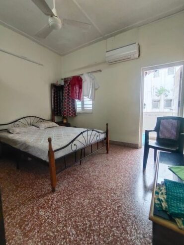 Spacious 3bhk for rent @ Bandra, Mumbai – 1.3 lakhs per month