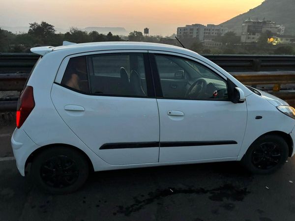 HYUNDAI i10 MAGNA for Sale @ Mumbai – 1.55 lakhs