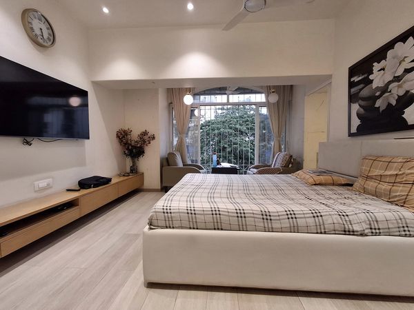 Fully Furnished 4.5 BHK Flat for Sale @ Andheri, Mumbai – 15 Crores