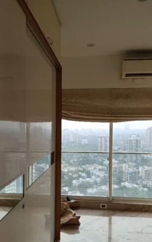 3.5 BHK Flat for Sale @ Lokhandwala, Mumbai