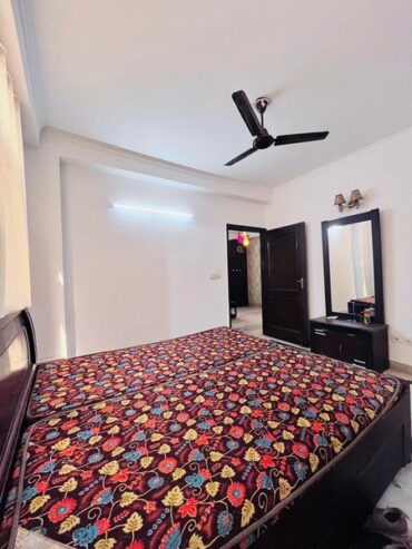 2bhk fully furnished flat available for rent near saket, Delhi – 28k per month