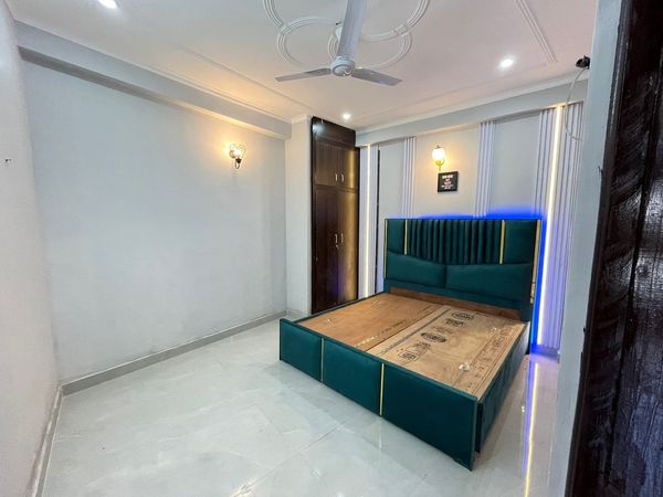 2bhk flat available for rent in saket, Delhi