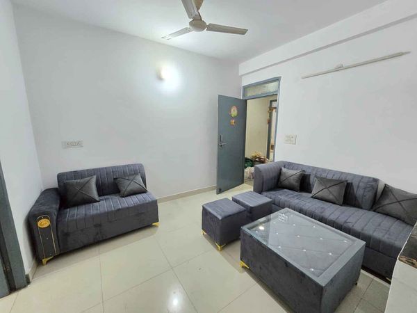 1bhk furnished available in rent (25k)location saket, Delhi