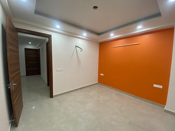 3bhk semi furnished Flat for Sale @ Delhi