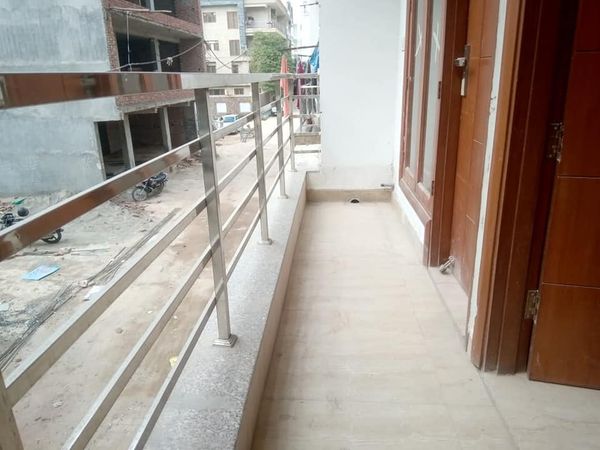 2BHK Flat for Rent @ Chatterpur, Delhi – 25k per month