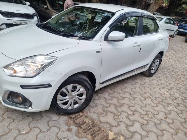 Maruti Swift Dezire VDI for Sale @ Delhi – 5.5 lakhs