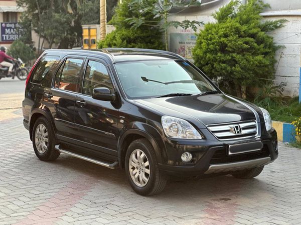 Honda CR-V IVECT for Sale @ BTM Layout, Bangalore – 4.45 lakhs