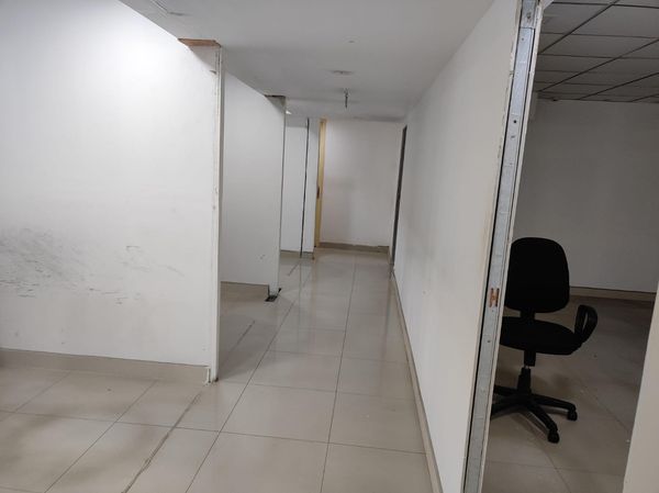 Commercial Semi furnished Office Space 2500 Sqft for Rent at Valasaravakkam, Chennai