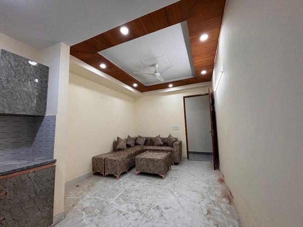 Independent 1BHK Flat for Sale @ Saket, Delhi