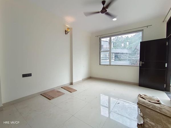 3bhk flat available for rent in Vasant Kunj, Delhi