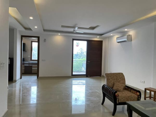 4bhk Semi Furnished apartment for rent @ Vasant Kunj, Delhi