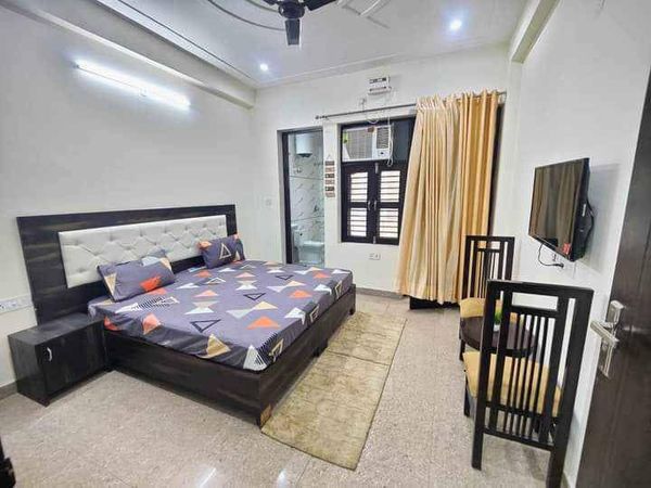 2bhk fully furnished Flat for Rent @ Saket, Delhi – 30k per month