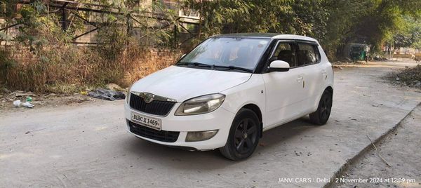 Skoda Fabia for Sale @ TILAK NAGAR DELHI – 1.22 lakhs