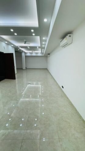 200 SQ YRDS 2BHK Flat for Sale @ Green Park, Delhi