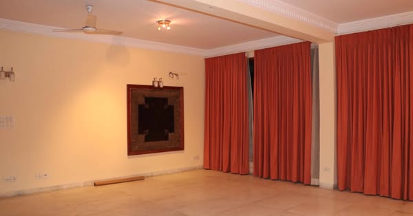 3BHK 635 SQ yrds Flat for Sale @ Great Kailash, Delhi