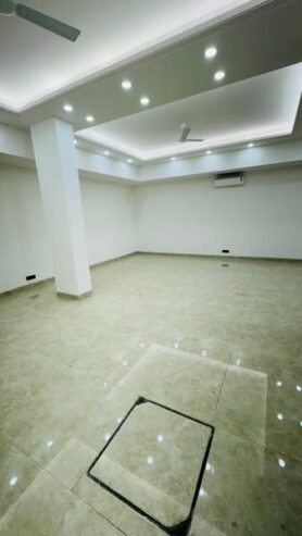 200 SQ YRDS 2BHK Flat for Sale @ Green Park, Delhi