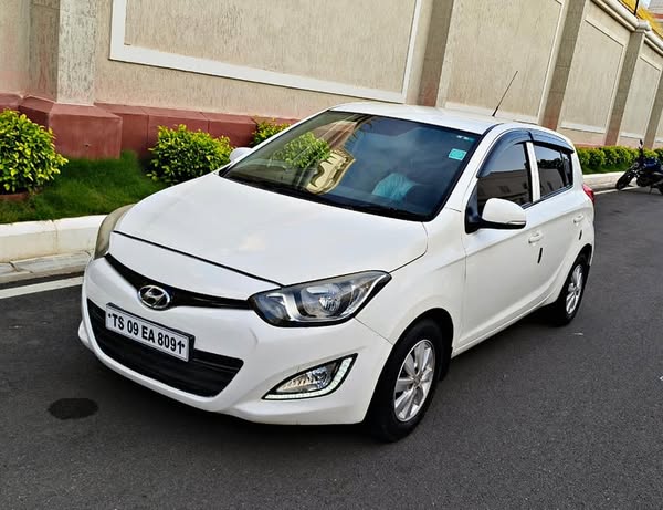 HYUNDAI I20 1.4 AT SPORTS BS-IV for Sale @ Hyderabad – 4.15 lakhs