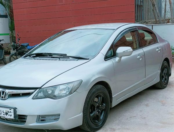 Honda Civic for Sale @ Hyderabad – 3.5 lakhs