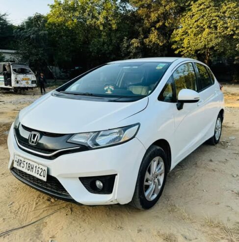 Honda Jazz for Sale @ Delhi – 4.05 lakhs