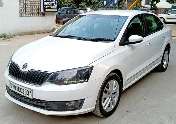 Skoda Rapid for Sale @ Delhi – 7.45 lakhs