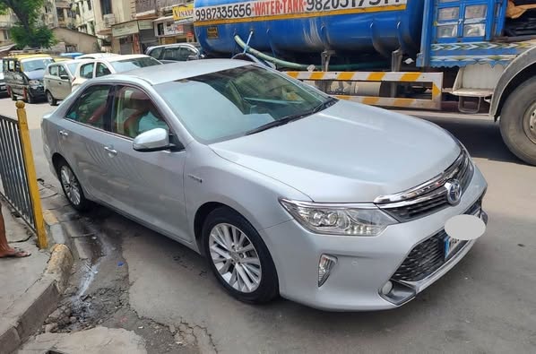 TOYOTA CAMRY HYBRID AT for Sale @ Mumbai – 14.5 lakhs