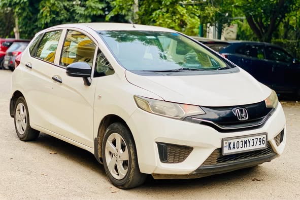 Honda Jazz IVTEC for Sale @ Bangalore – 4.25 lakhs