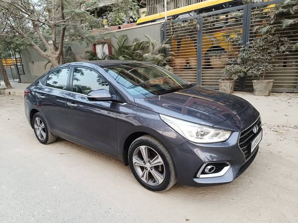 Hyundai Verna for Sale @ Bangalore – 8.75 lakhs