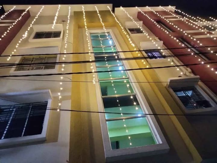 2 BHK flat is available for rent near Ghaser Math, Kolkata