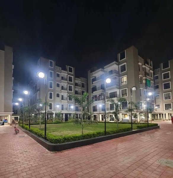 A Semi Furnished 3 Bedrooms with 2 Toilets Flat is available for Sale @ SULANGARI, Kolkata – 58 lakhs