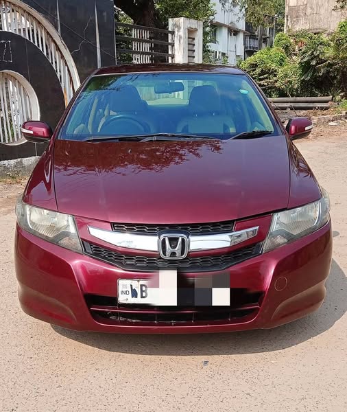 Honda City V MT for Sale @ Kolkata – 2.2 lakhs