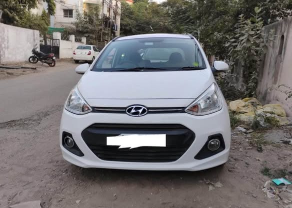 Hyundai i10 GRAND for Sale @ Mumbai – 2.9 lakhs