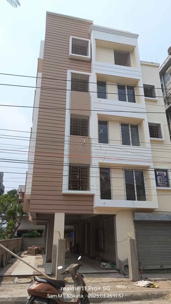 2 BHK flat for sale at Mukundapur Nayabad , Kolkata – 51 lakhs