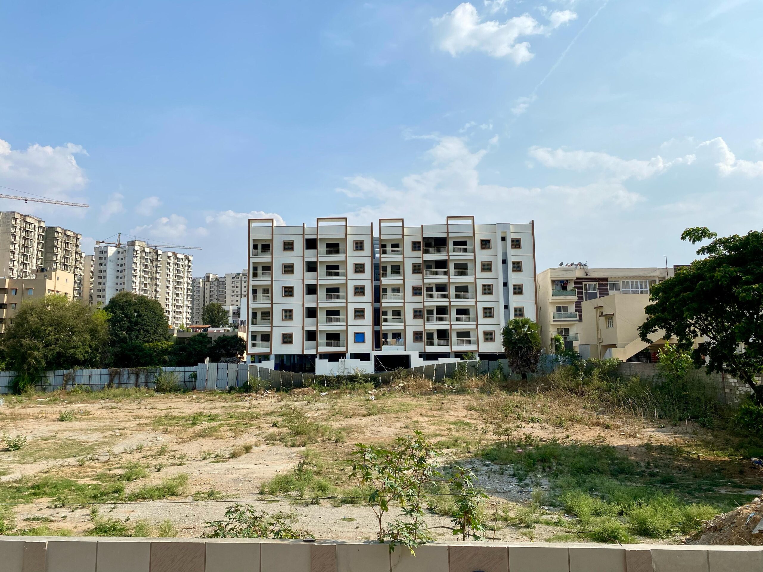 Ready-to-Move in Luxury Apartments 2 & 3BHK For Sale in MNM KPL SAURABHA