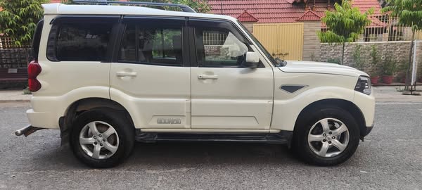 Mahindra Scorpio s9 for Sale @ New Delhi – 10.25 lakhs