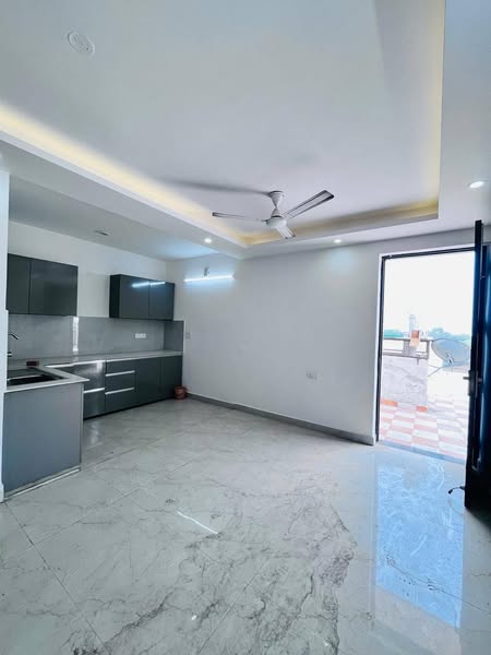 2BHK Semi Furnished Flat for Sale @ Saket, Delhi – 25k per month