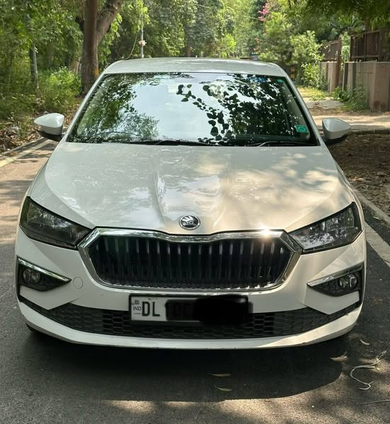 Skoda Slavia for Sale @ Delhil – 8.1 lakhs