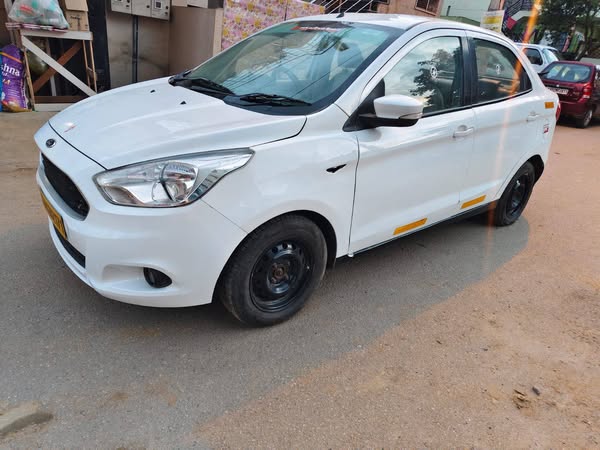 Ford car for Sale @ Banglaore – 3.25 lakhs
