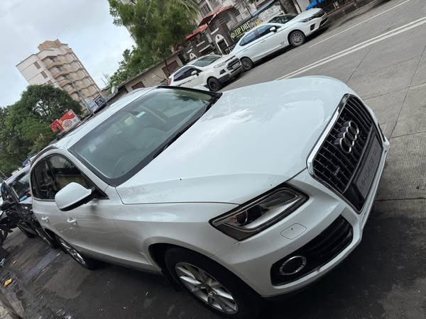 Audi Q5 for Sale @ Mumbai – 8.75 lakhs