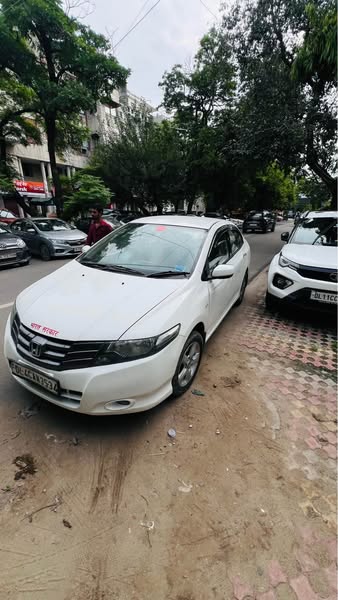 Honda City for Sale @ Delhi – 1.49 lakhs