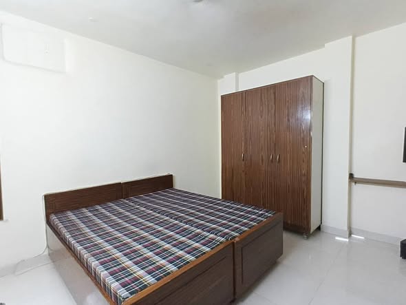 1rk fully furnished flat available for rent in Saket , Delhi – 30k per month