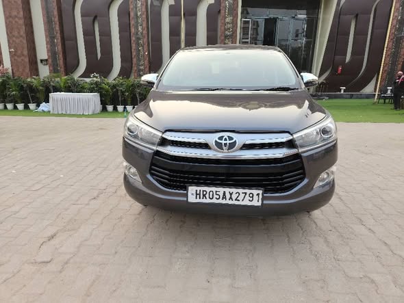 Toyota innova crysta for Sale @ Delhi